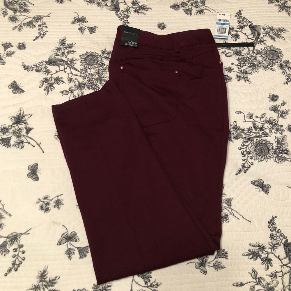 Inc skinny leg stretch slacks new with tags